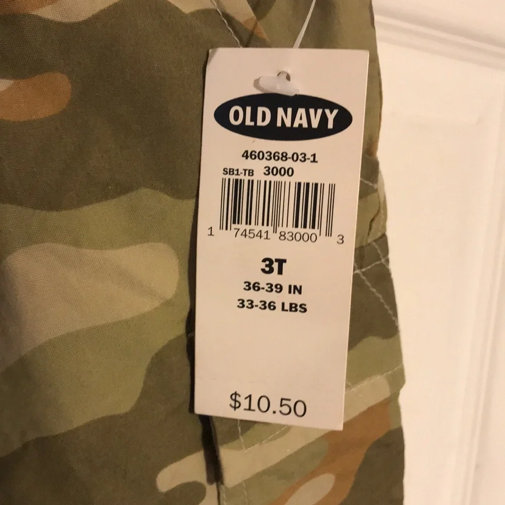 NWT Boy’s Old Navy Camo Cargo Shorts